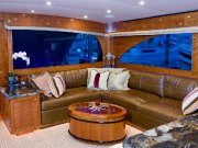Jarrett Bay 70 - Salon