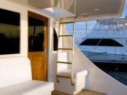 Jarrett Bay 53 - Entryway