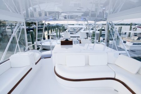 Jarrett Bay 70