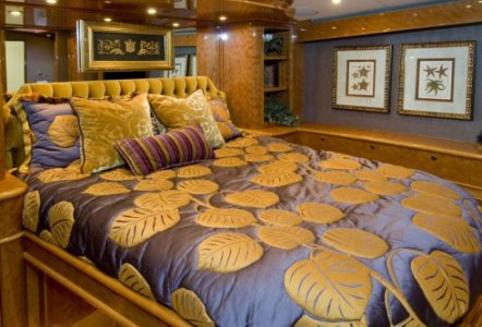 Jarrett Bay 70 - Master Stateroom