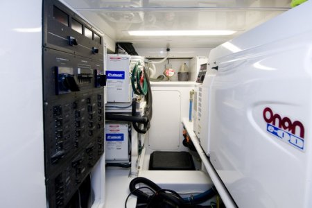 Jarrett Bay 70 - Engine Room