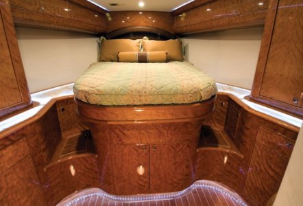 Jarrett Bay 63 - Stateroom