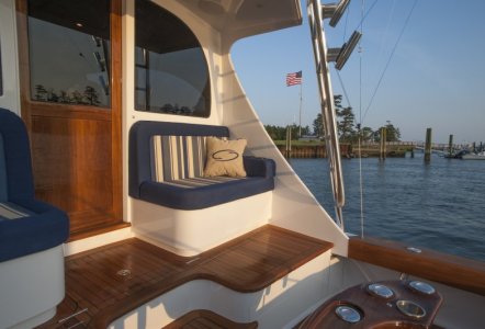 Jarrett Bay 43 HTX - cockpit