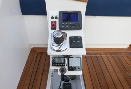 Jarrett Bay 43 HTX - cockpit control station