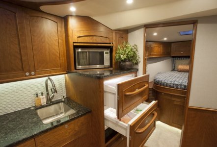 Jarrett Bay 43 HTX - galley