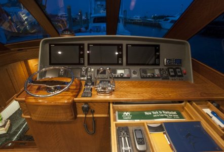 Jarrett Bay 43 HTX - interior helm