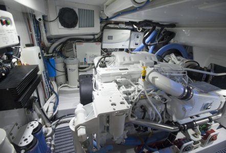 Jarrett Bay 43 HTX - engine room