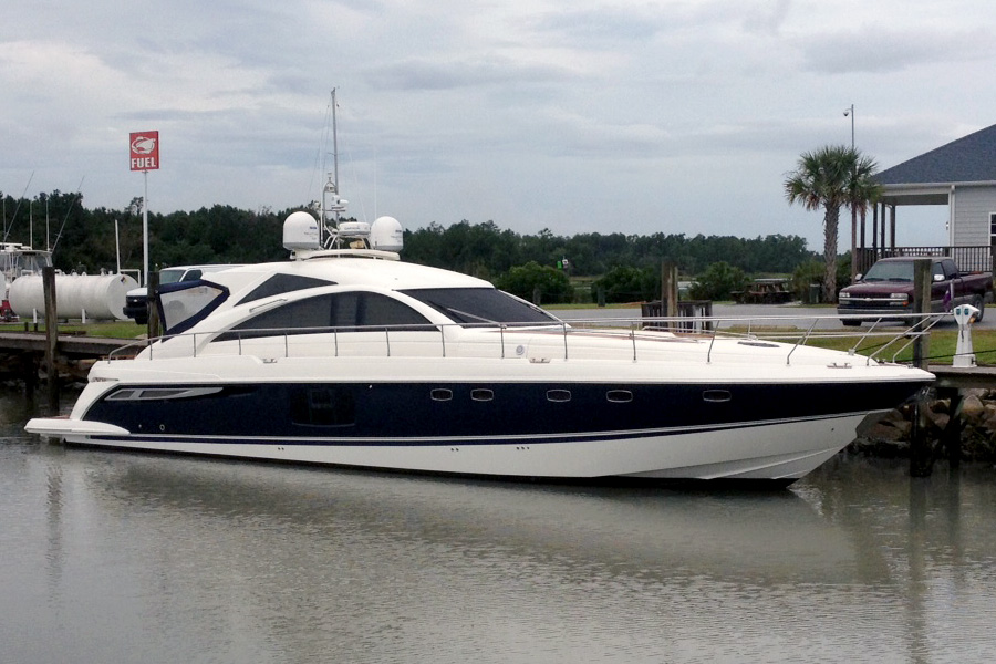 A New Paint Job for a 64′ Fairline Yacht