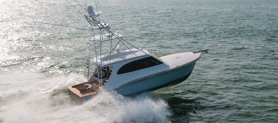 Power & Motoryacht First Look: Jarrett Bay 43 HTX