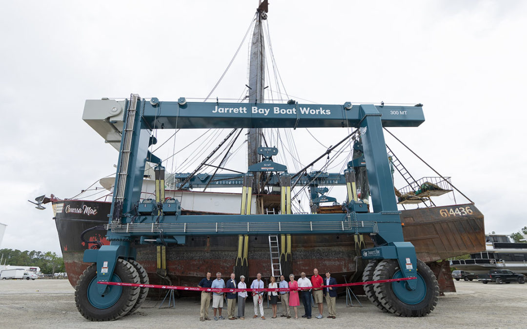 Jarrett Bay 300-ton Marine Travelift Officially Put Into Action